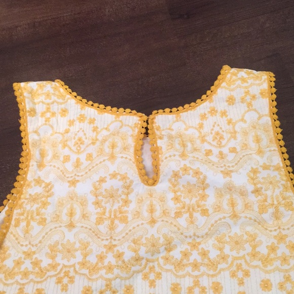 Max Studio embroidered dress - Picture 4 of 6